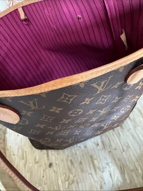 Louis Vuitton Monogram Neverfull with Pivoine lining
